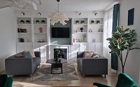 Appartement Neuf Avec Garage + Fibre